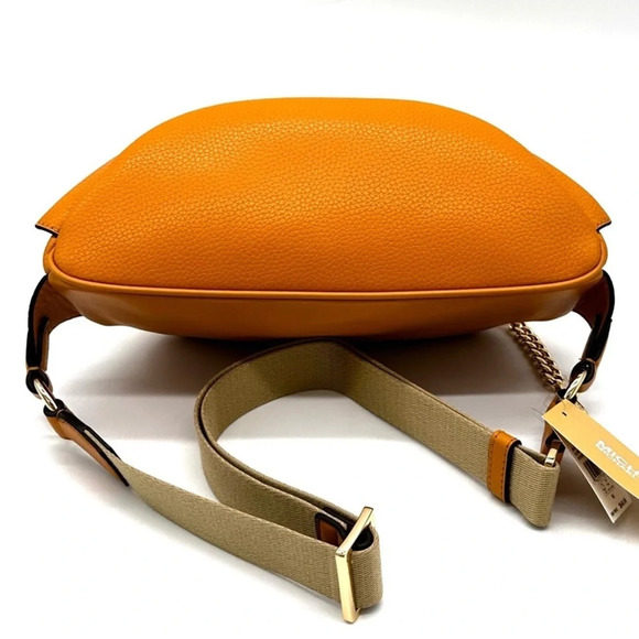 Michael Kors Maisie Large 2 in 1 Sling Pack Crossbody Bag Cider